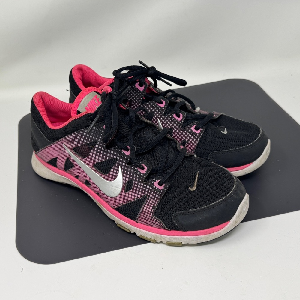 Women's Sizez 9.5 Nike Flex Supreme fitsole  616694-013 Training Gym shoes